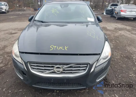 2012 Volvo S60 T5 из США, поврежденный, VIN YV1622FS3C2144671